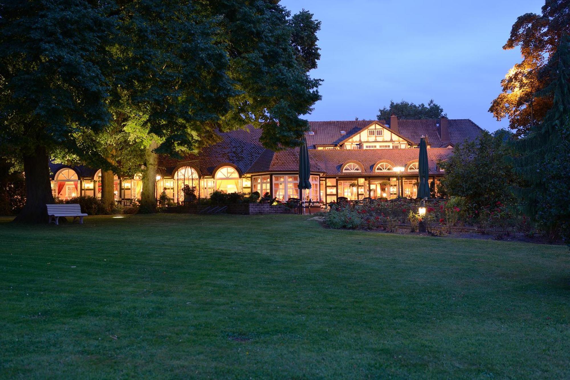 Romantik Hotel Boesehof Bad Bederkesa Exterior photo